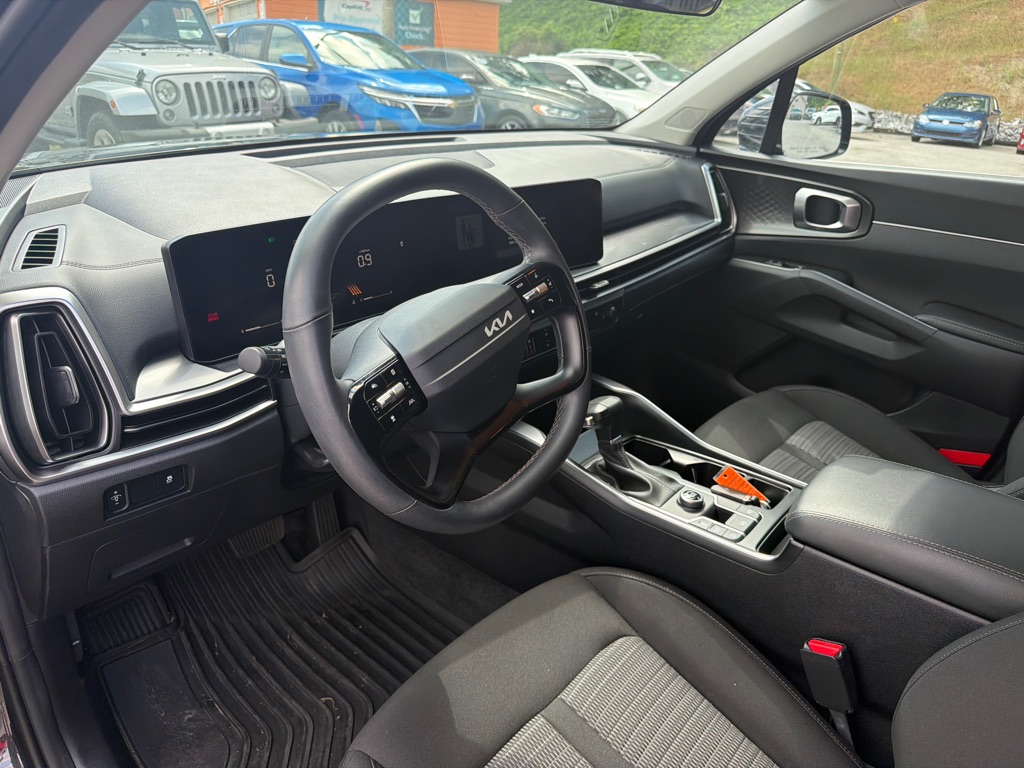 Photo 10 of this KIA SORENTO