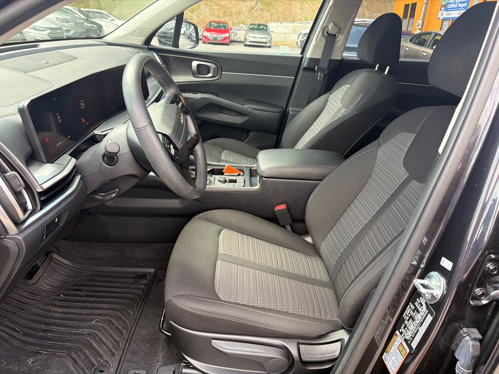 Photo 12 of this KIA SORENTO