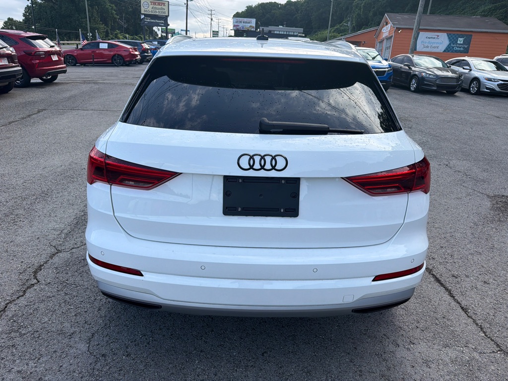 Photo 6 of this AUDI Q3