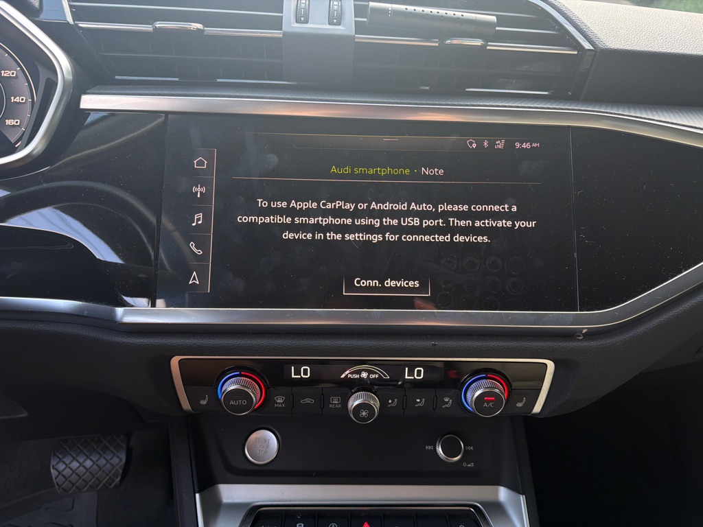 Photo 15 of this AUDI Q3