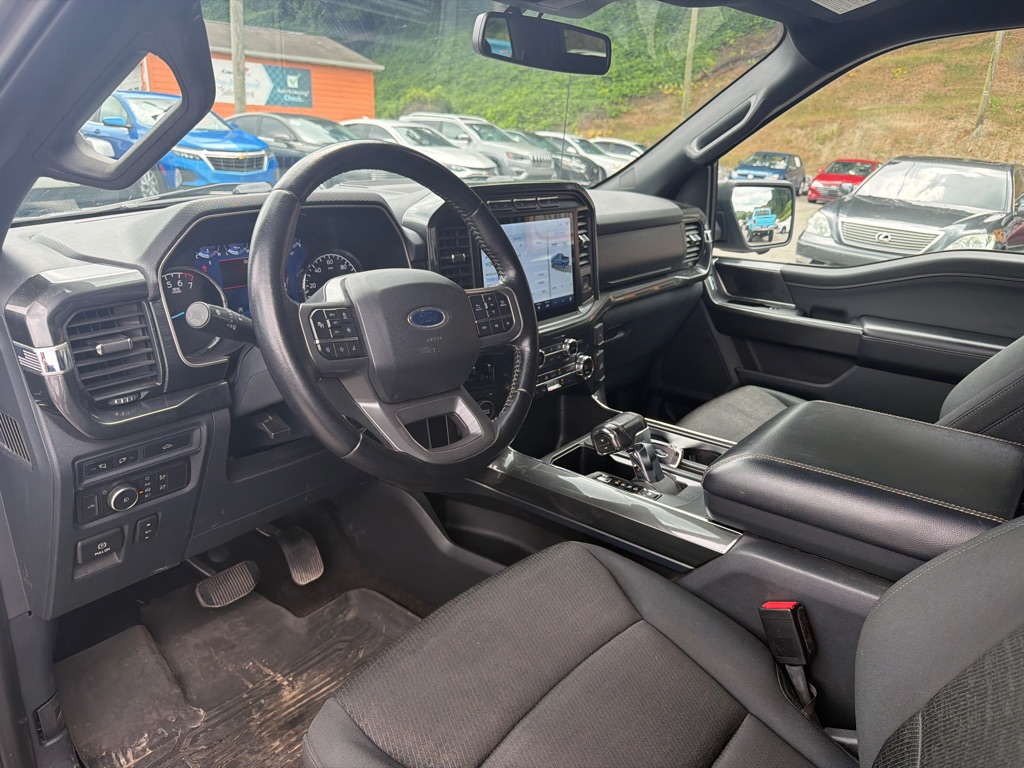 Photo 10 of this FORD F150