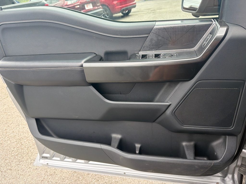 Photo 20 of this FORD F150