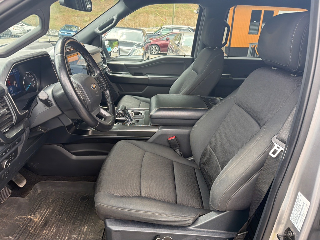 Photo 12 of this FORD F150