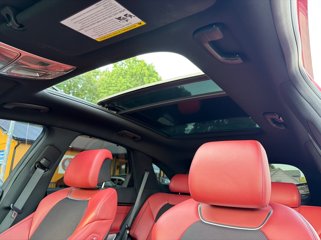 Photo 24 of this GENESIS GV70