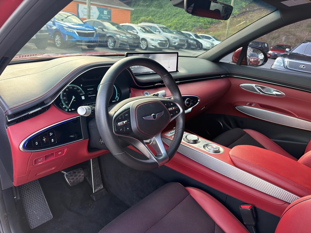 Photo 9 of this GENESIS GV70