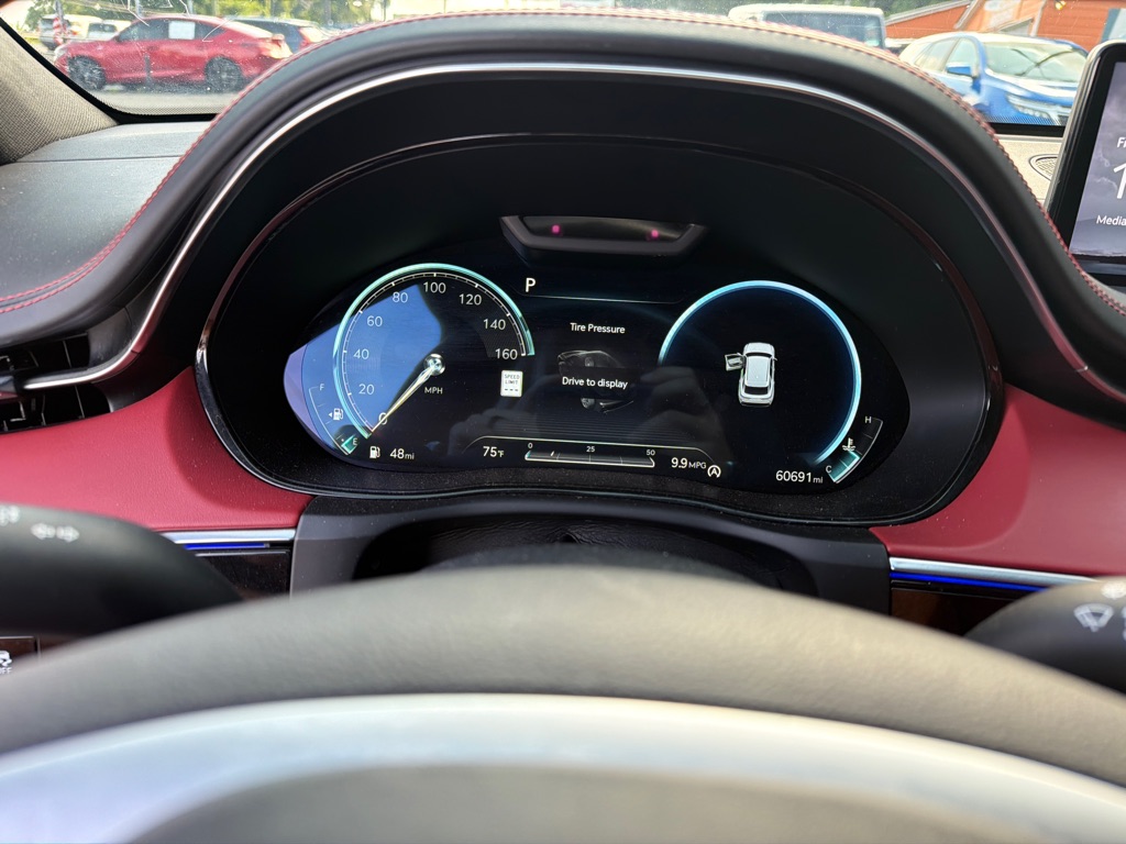 Photo 14 of this GENESIS GV70