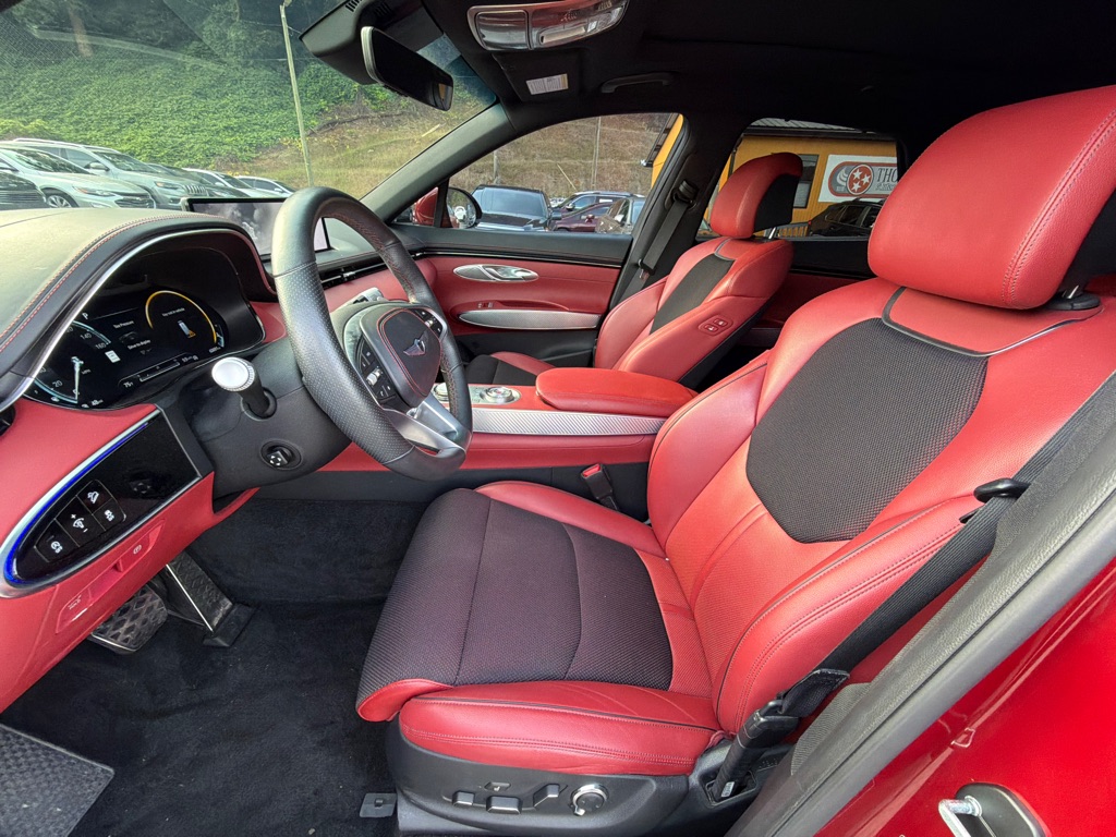 Photo 11 of this GENESIS GV70