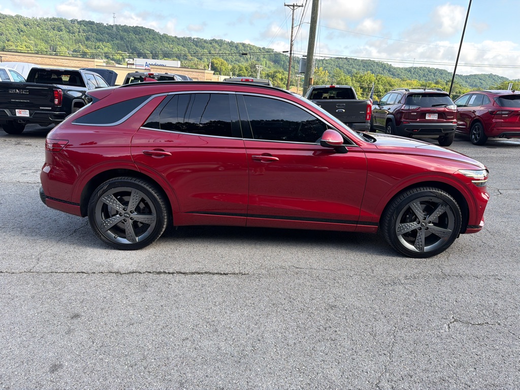 Photo 7 of this GENESIS GV70