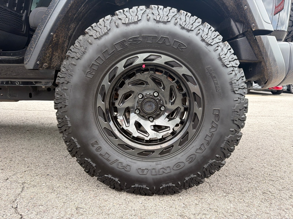 Photo 23 of this JEEP WRANGLER UNLIMI