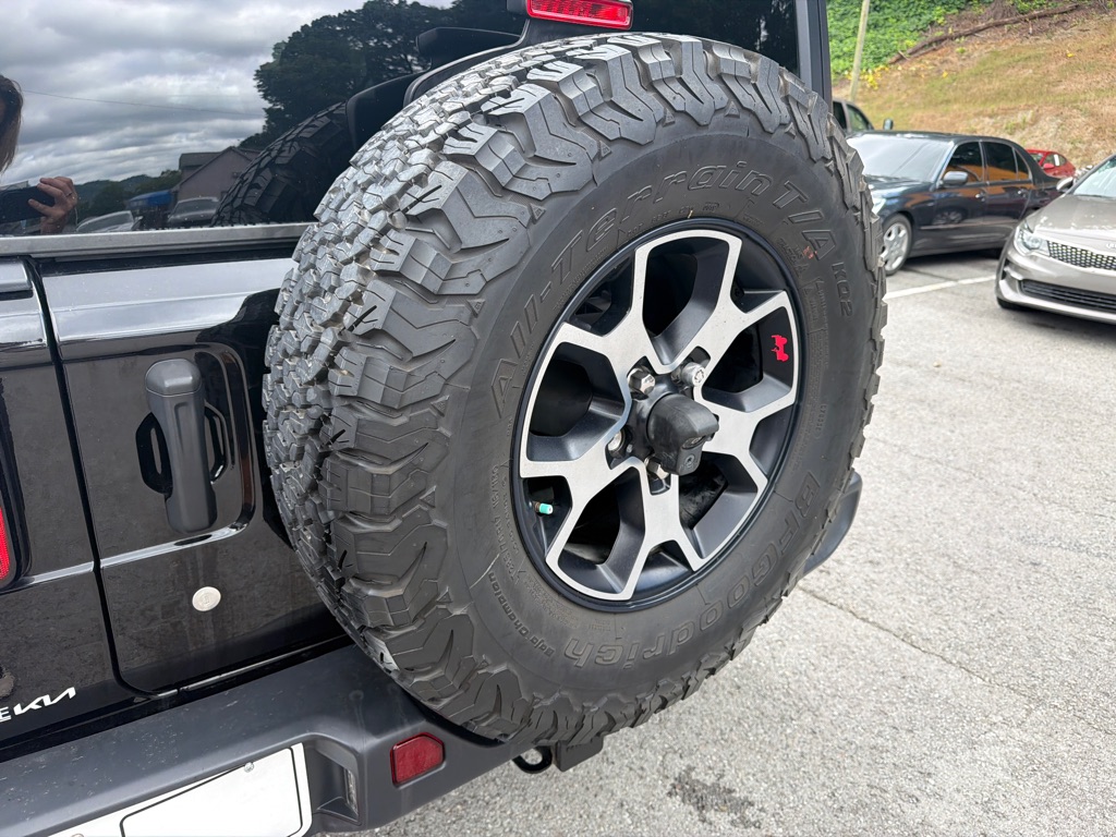 Photo 26 of this JEEP WRANGLER UNLIMI