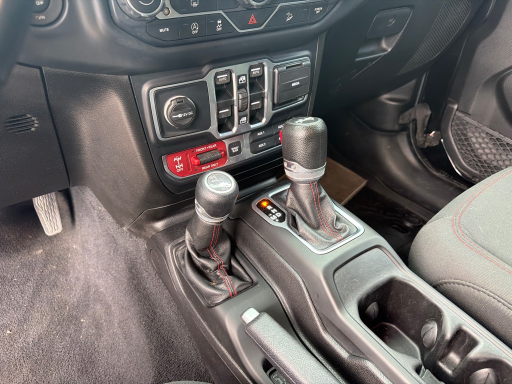 Photo 17 of this JEEP WRANGLER UNLIMI