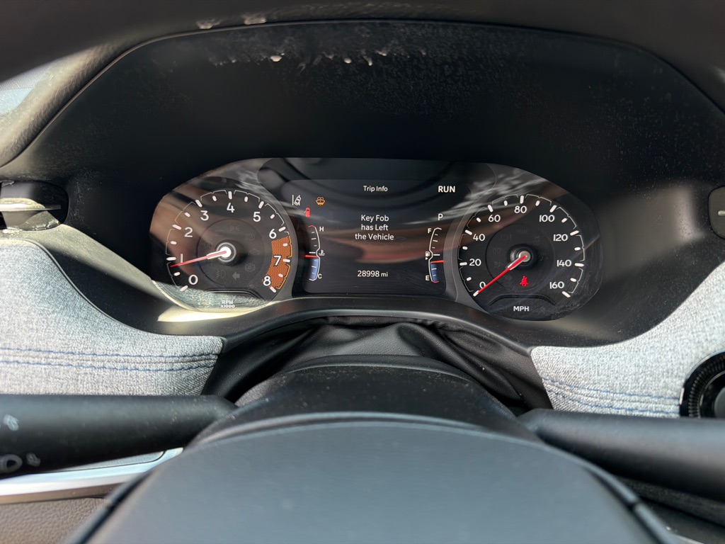 Photo 14 of this JEEP COMPASS