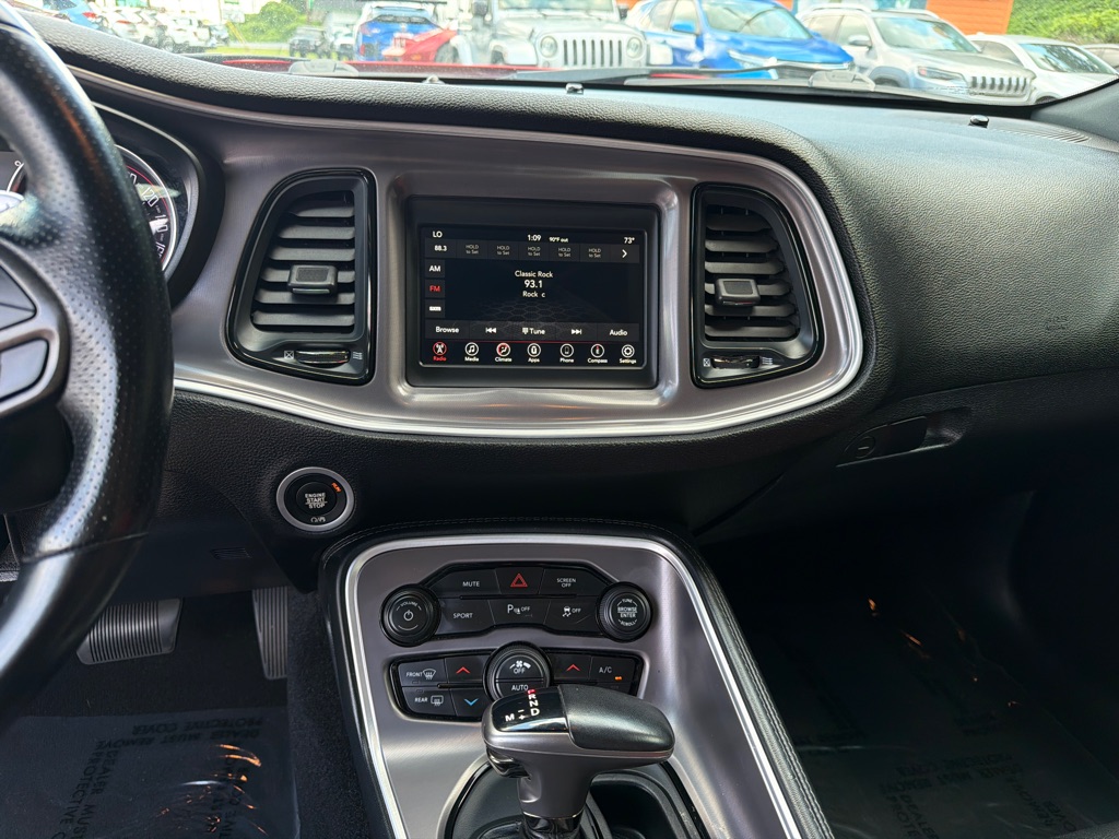 Photo 15 of this DODGE CHALLENGER