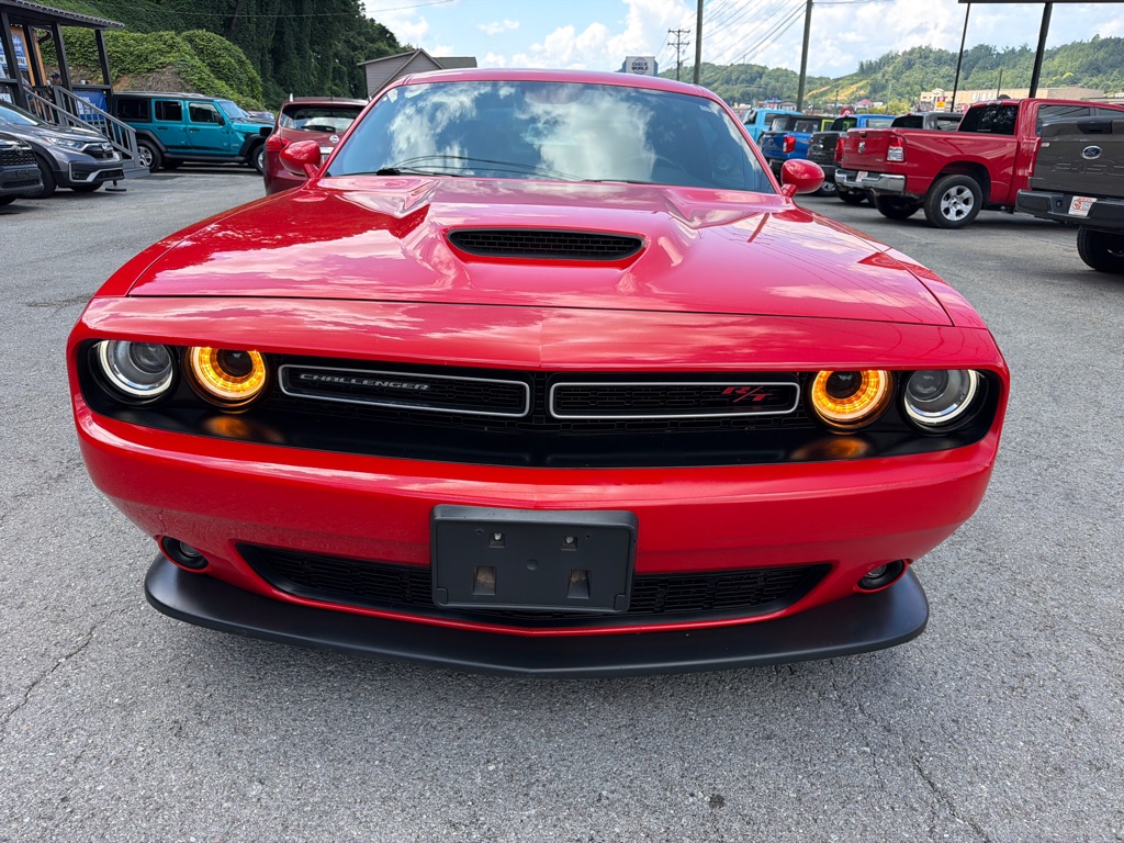 Photo 2 of this DODGE CHALLENGER