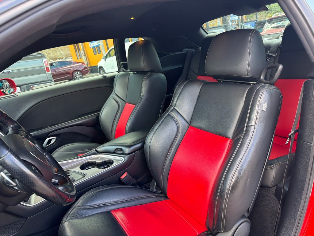 Photo 11 of this DODGE CHALLENGER