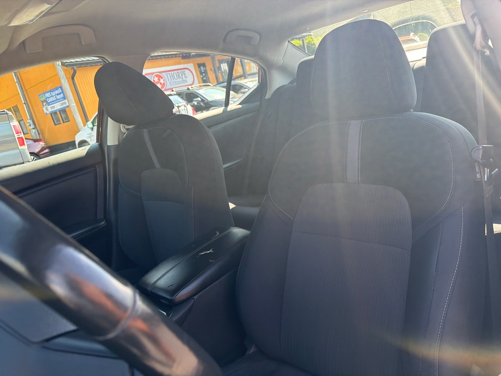 Photo 11 of this NISSAN SENTRA