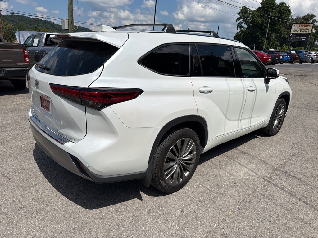 Photo 7 of this TOYOTA HIGHLANDER