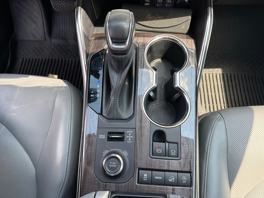 Photo 19 of this TOYOTA HIGHLANDER