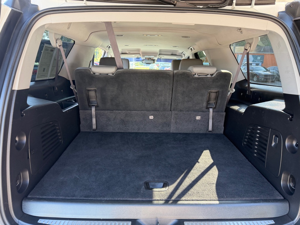 Photo 14 of this CHEVROLET SUBURBAN