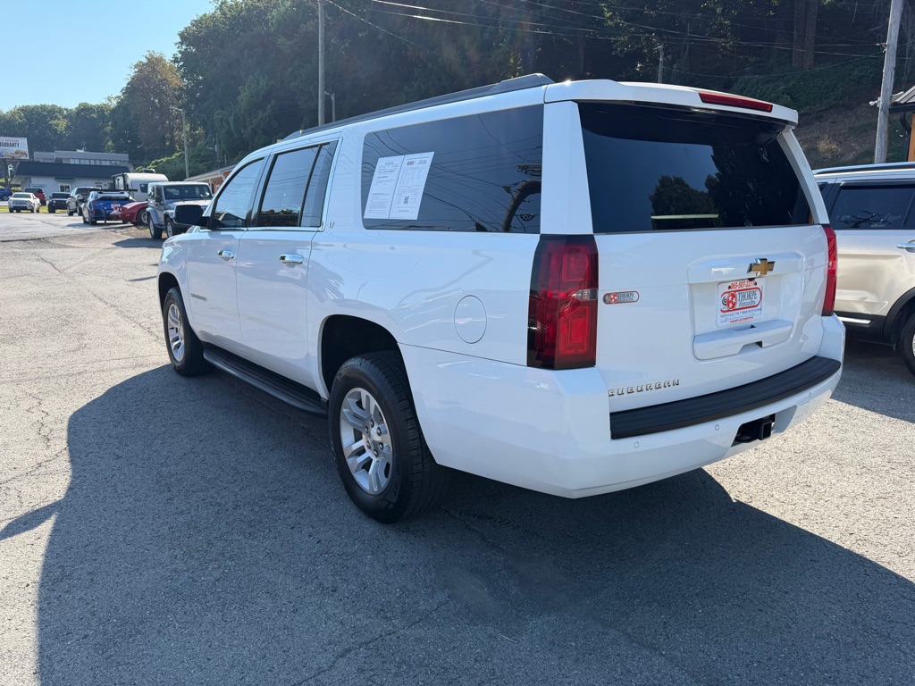 Photo 4 of this CHEVROLET SUBURBAN
