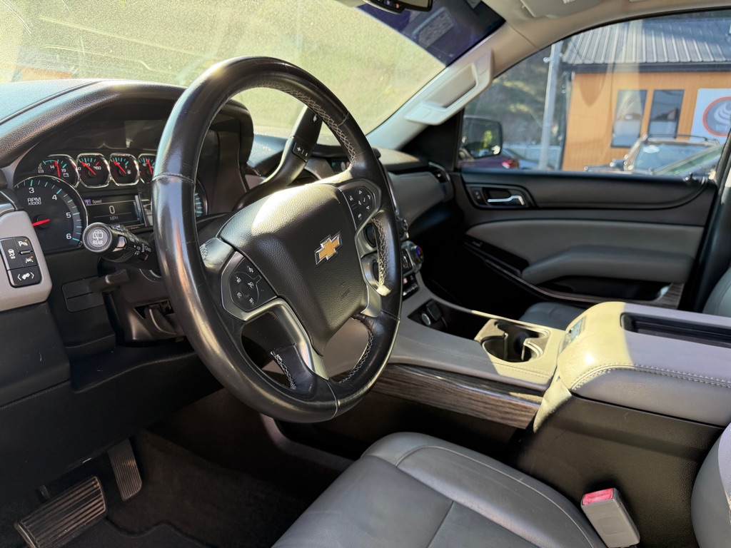Photo 9 of this CHEVROLET SUBURBAN