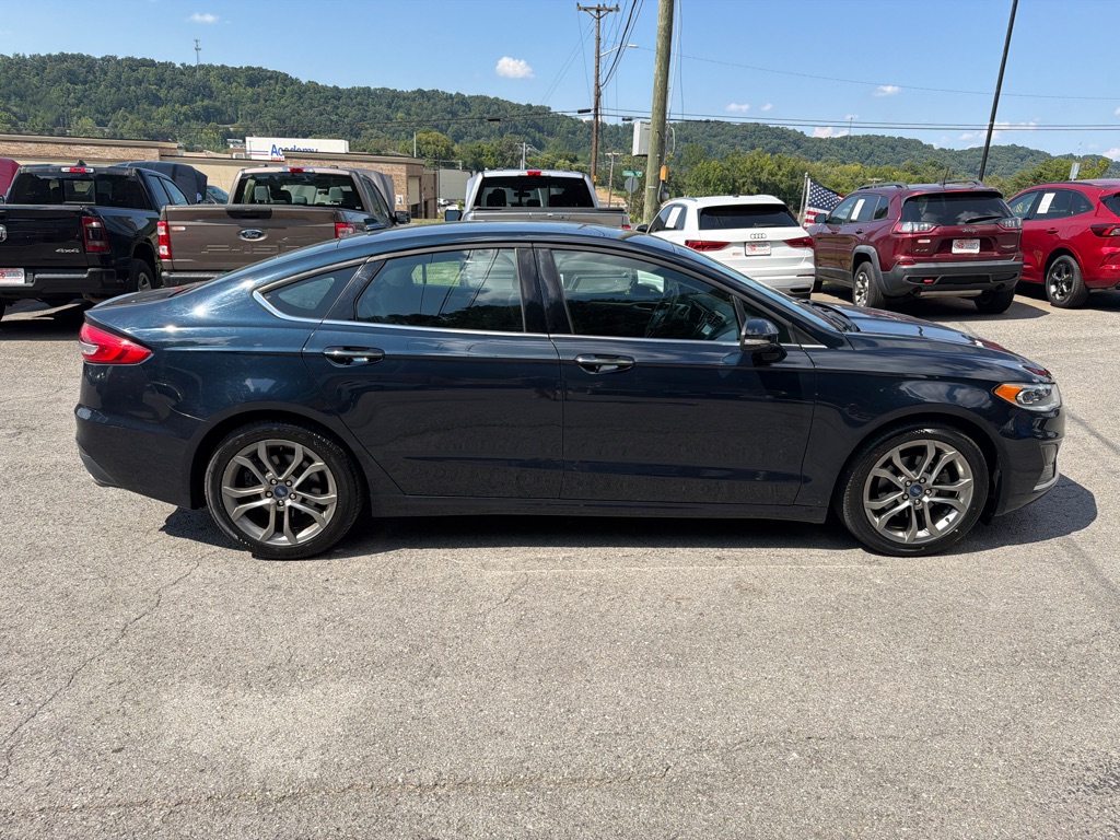 Photo 8 of this FORD FUSION