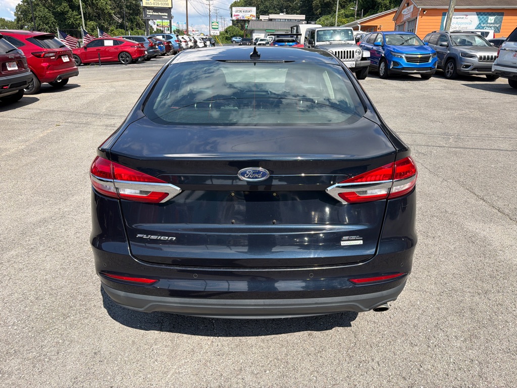 Photo 6 of this FORD FUSION