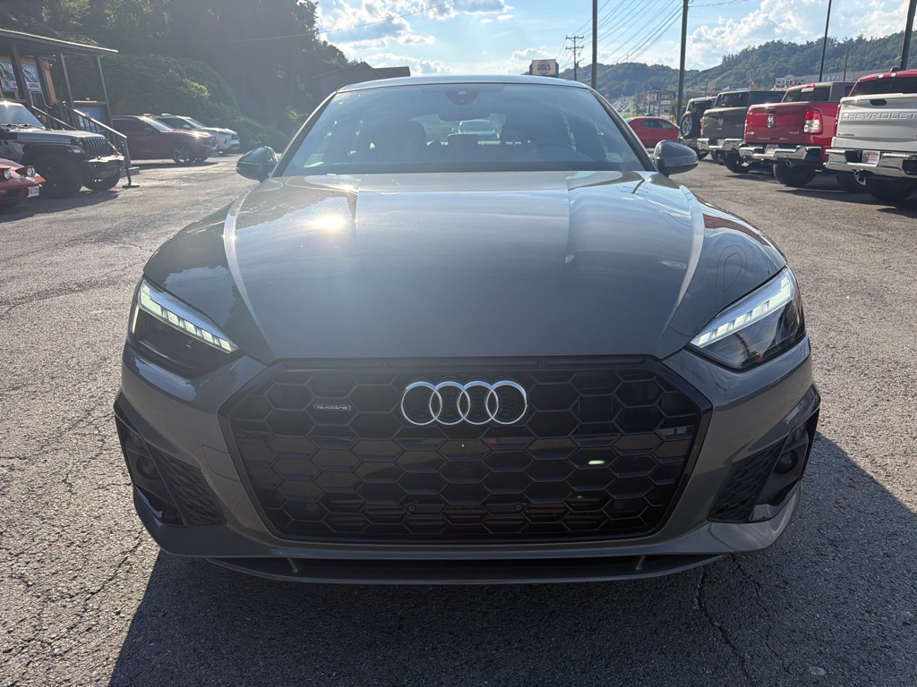 Photo 2 of this AUDI A5