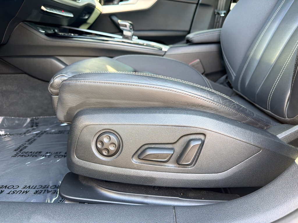 Photo 22 of this AUDI A5