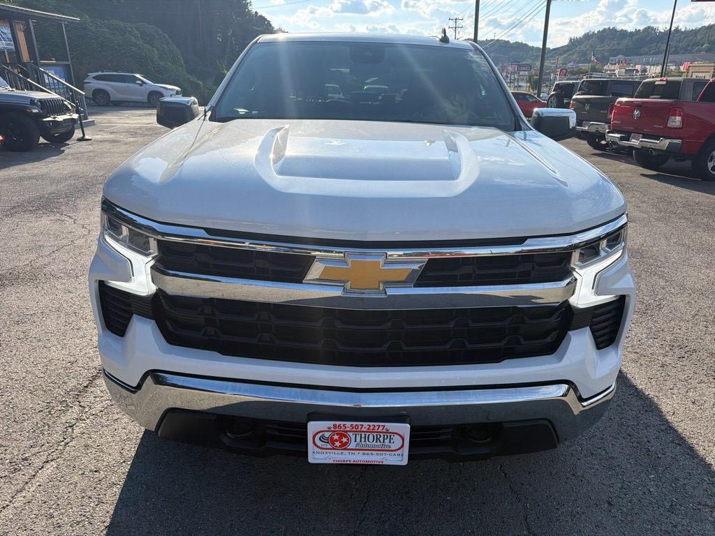 Photo 2 of this CHEVROLET SILVERADO 1500