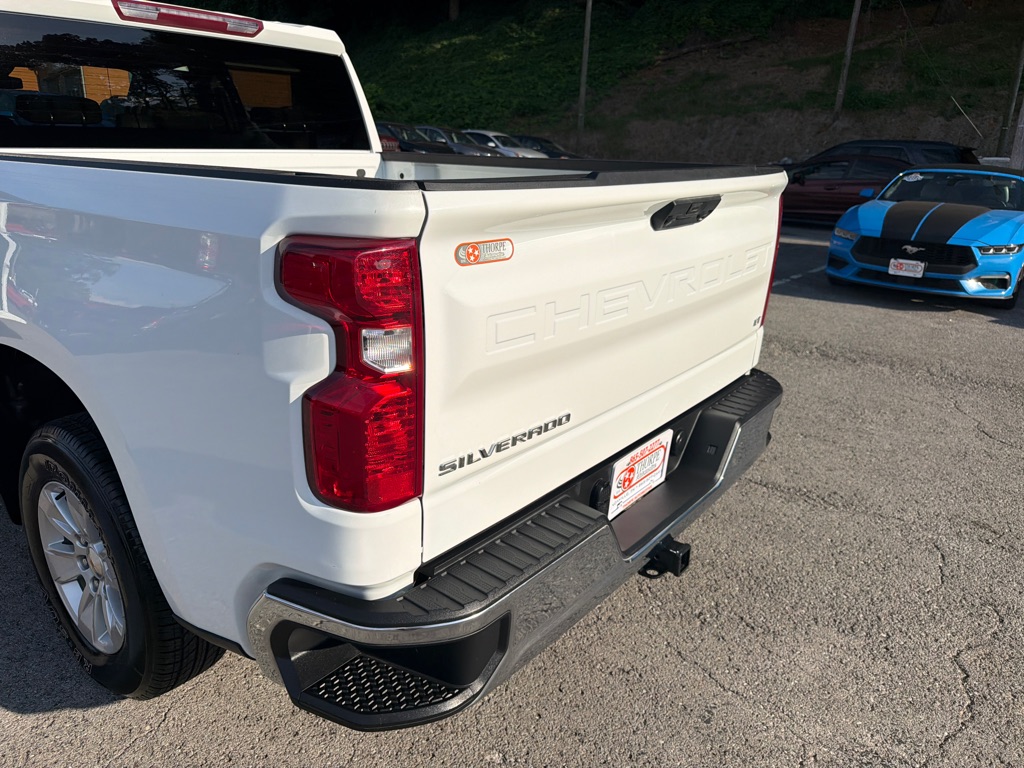 Photo 28 of this CHEVROLET SILVERADO 1500