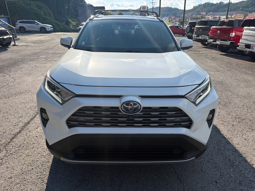Photo 2 of this TOYOTA RAV4