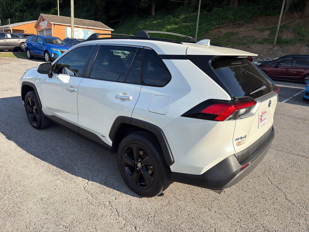 Photo 5 of this TOYOTA RAV4