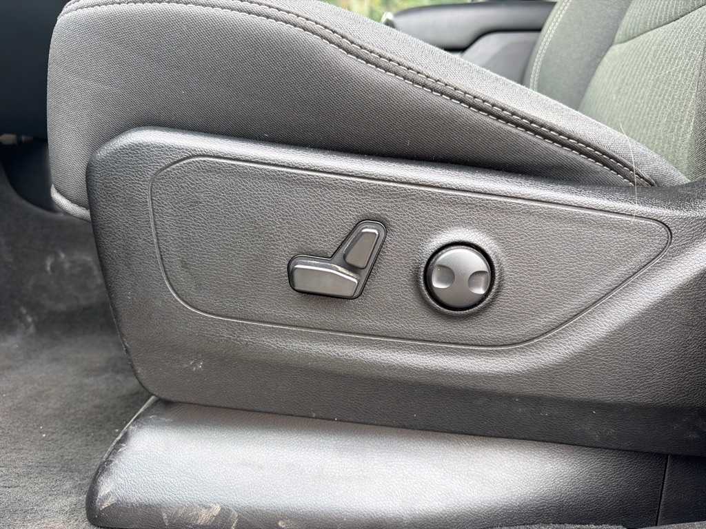 Photo 20 of this RAM 1500