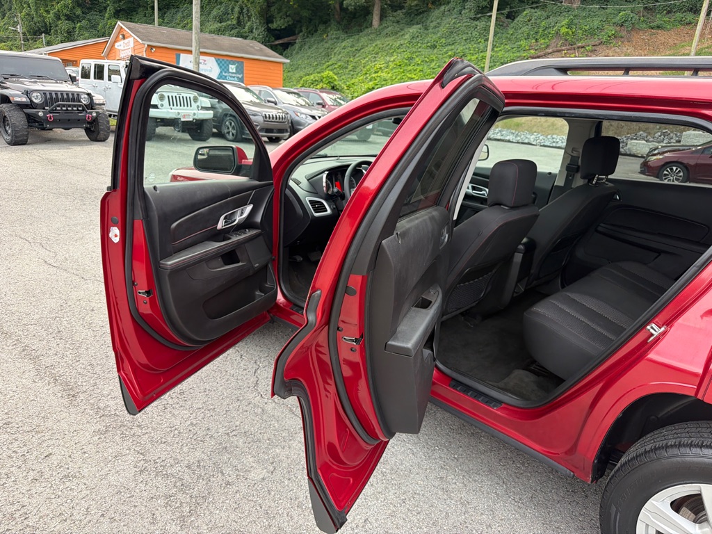 Photo 22 of this GMC TERRAIN