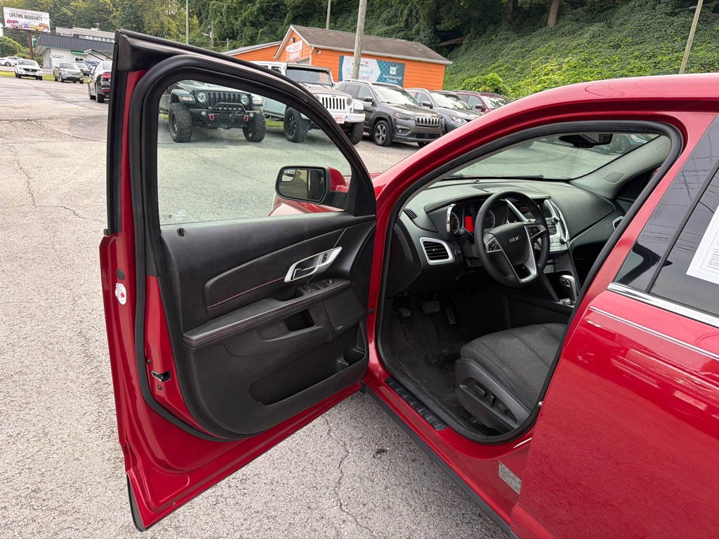 Photo 9 of this GMC TERRAIN