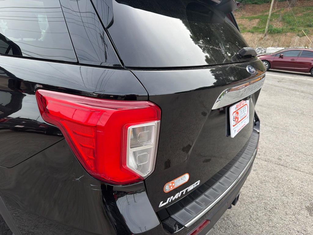 Photo 26 of this FORD EXPLORER