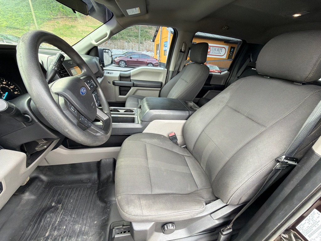 Photo 21 of this FORD F150