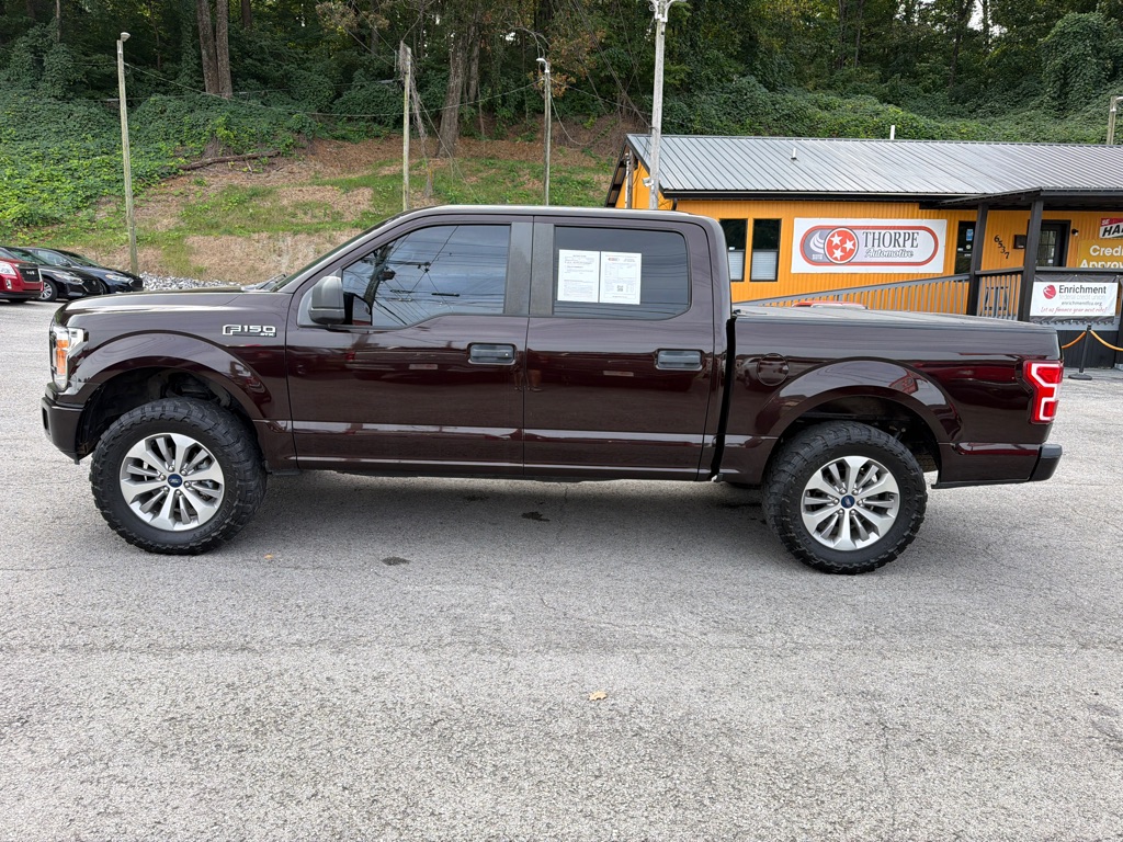 Photo 4 of this FORD F150