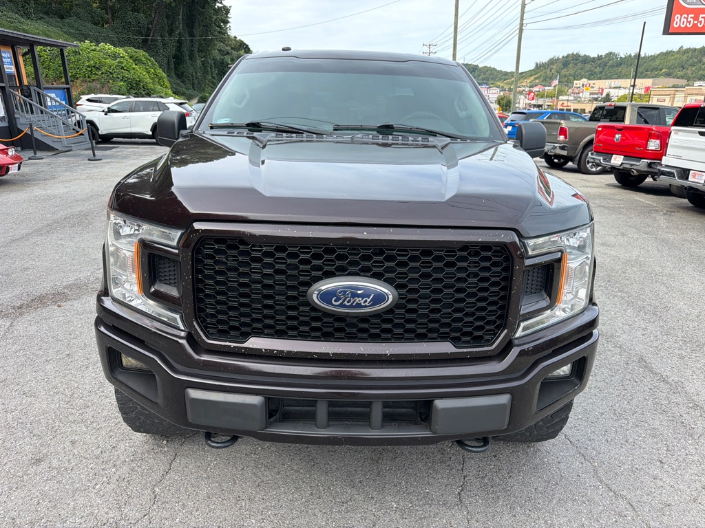 Photo 2 of this FORD F150