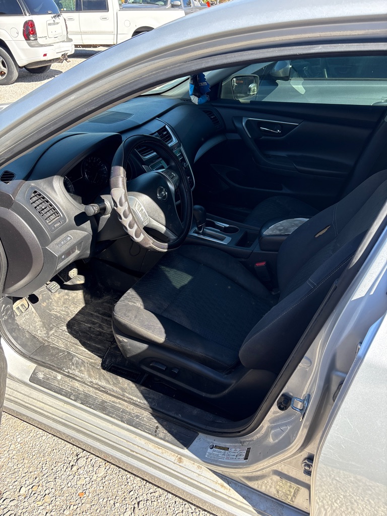 Photo 4 of this NISSAN ALTIMA