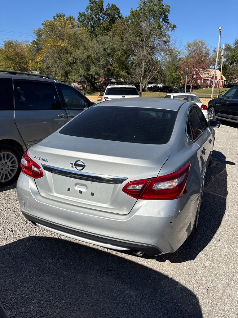 Photo 3 of this NISSAN ALTIMA