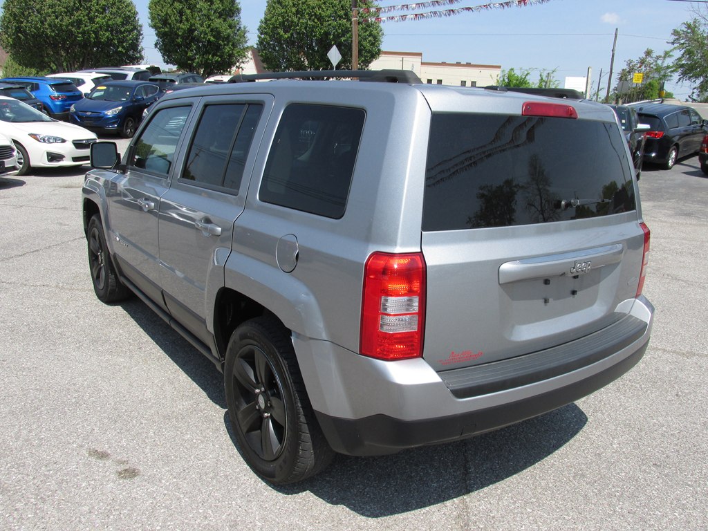Photo 5 of this JEEP PATRIOT