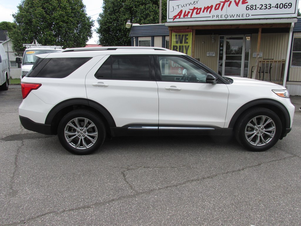 Photo 3 of this FORD EXPLORER