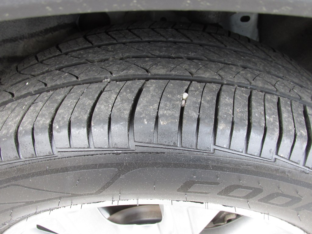 Photo 8 of this FORD EXPLORER