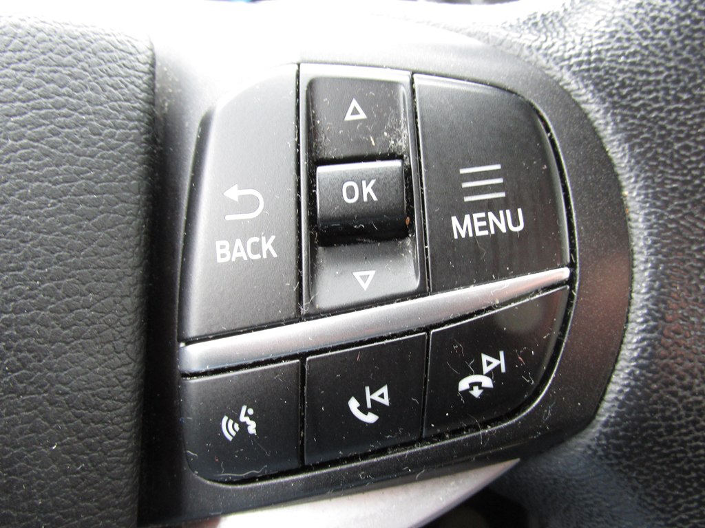 Photo 17 of this FORD EXPLORER