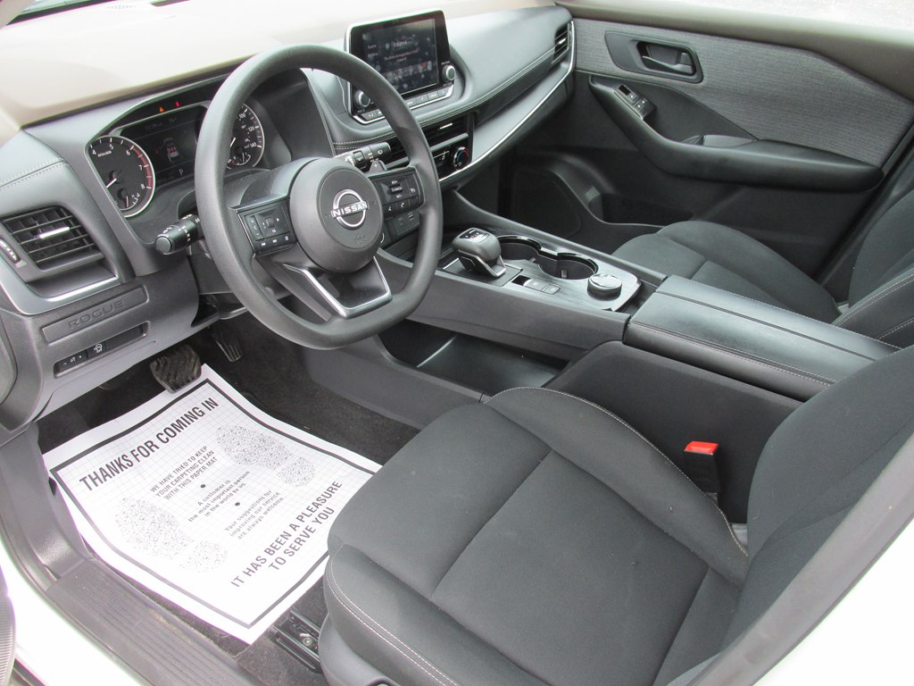 Photo 8 of this NISSAN ROGUE