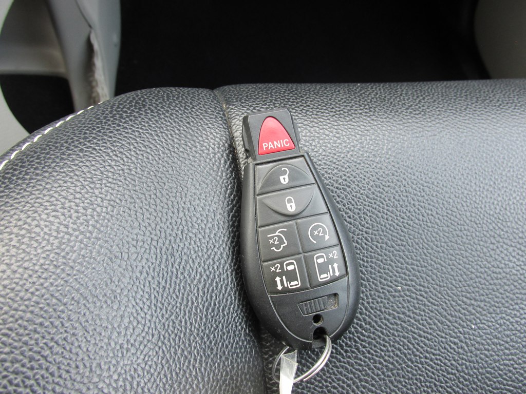 Photo 15 of this DODGE GRAND CARAVAN