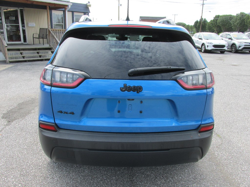 Photo 4 of this JEEP CHEROKEE