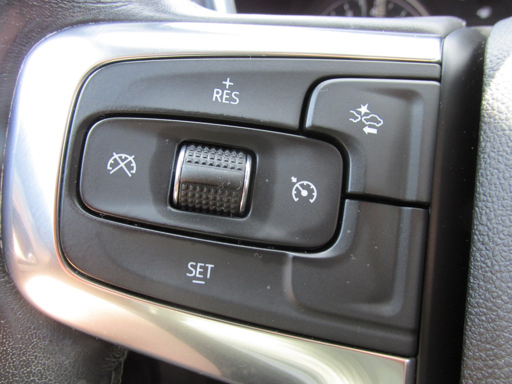 Photo 15 of this CHEVROLET BLAZER